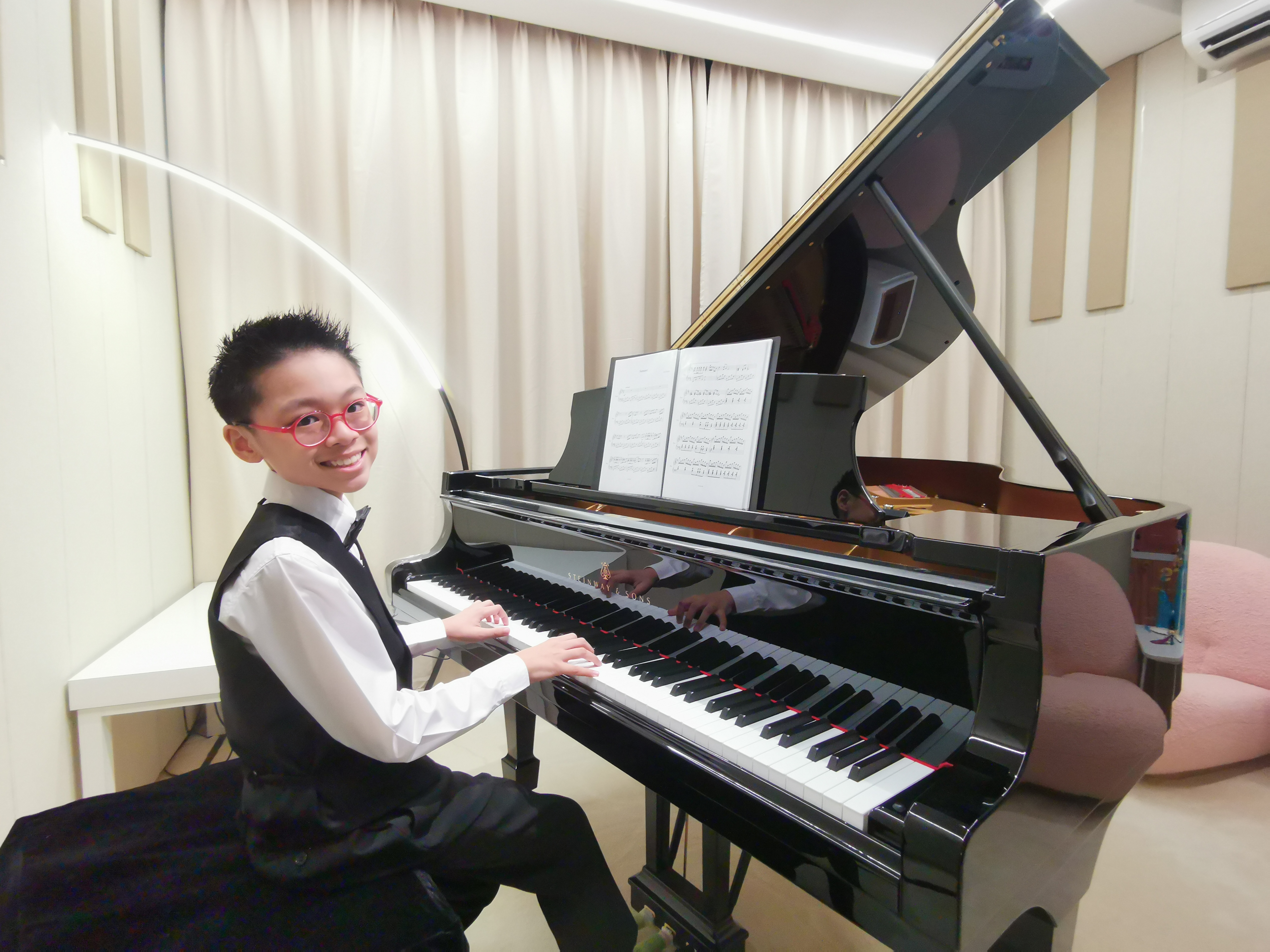 ANDREAS LI