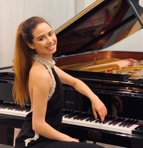 Nicole Loretan